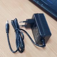 Punjač Olovnih Baterija Akumulatora 12V 2A za Dečije Autiće